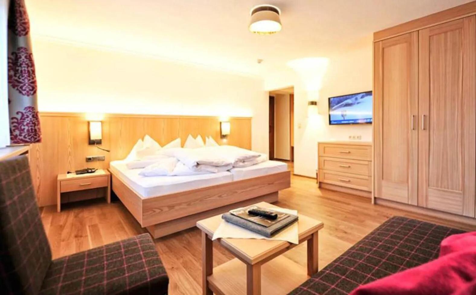 Heart Hotel Arlberg サンクト・アントン・アム・アールベルク エクステリア 写真